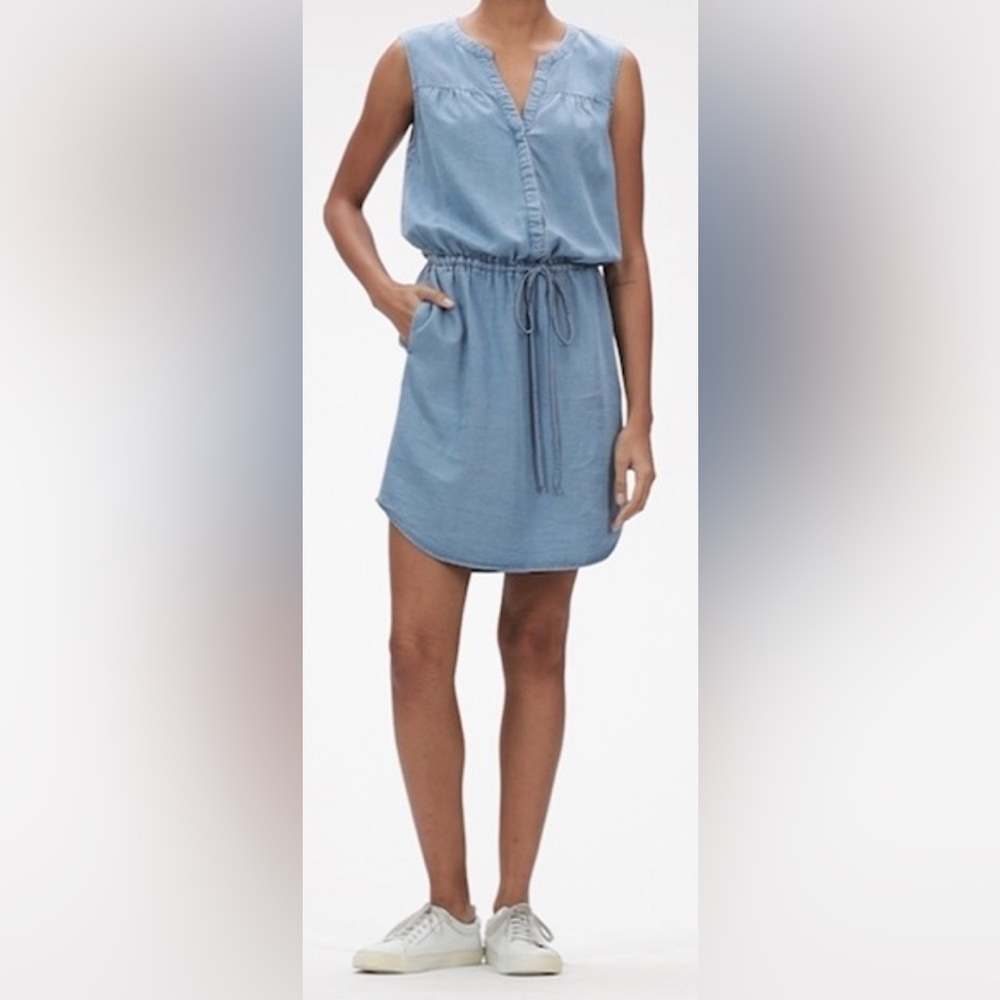GAP Perfect sleeveless tie waist shirtdress